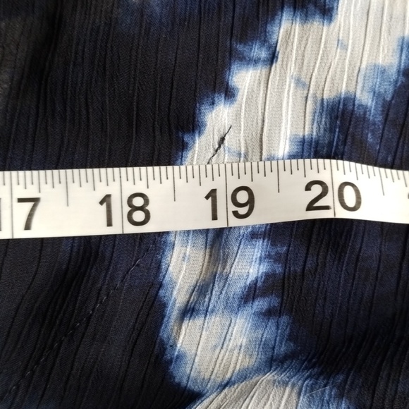 Ann Taylor Loft sheer flowy top - Picture 8 of 8